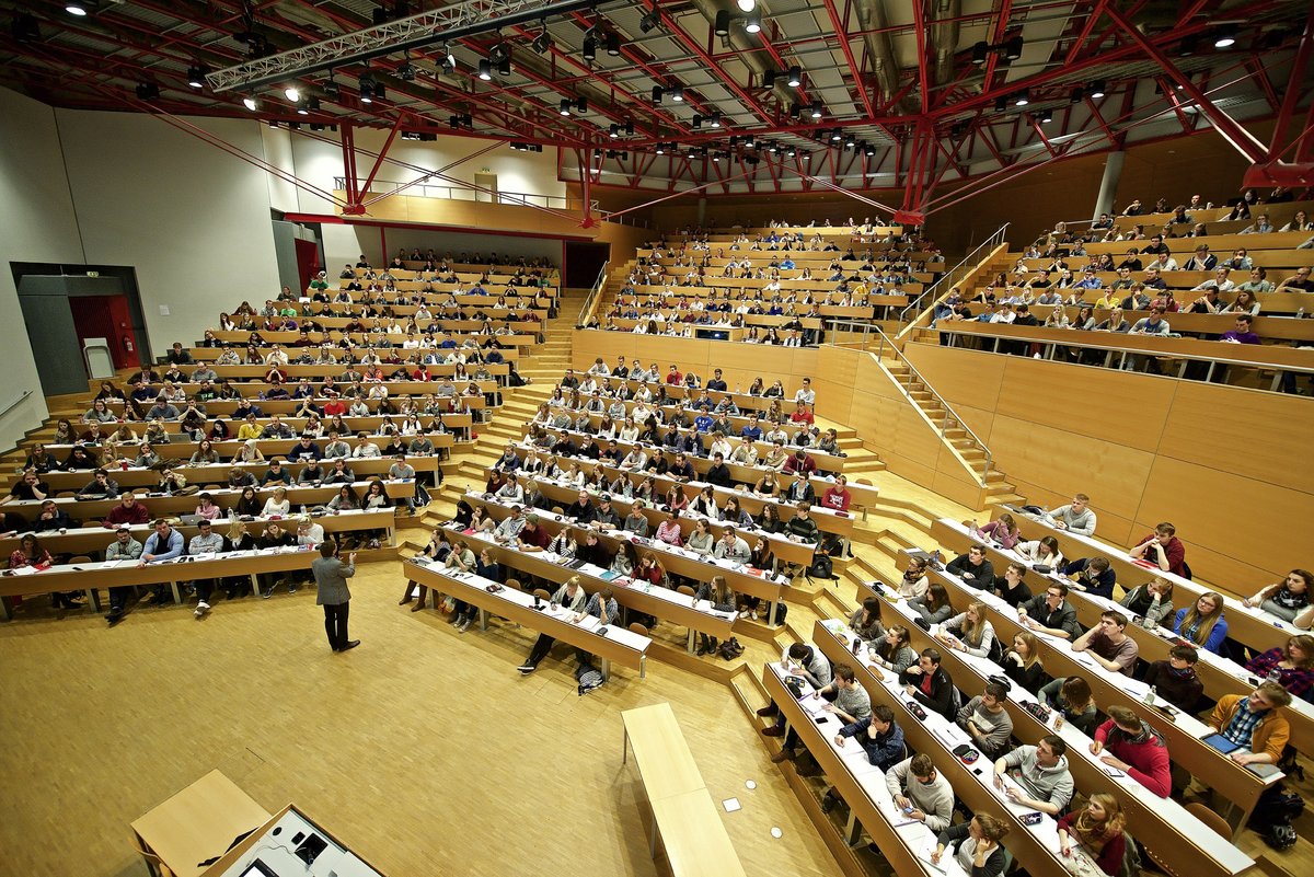 Bei den Studientagen 2019 haben Studieninteressierte die Möglichkeit, Campusluft zu schnuppern.